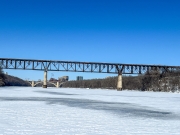 MississippiBridgeIce_1400